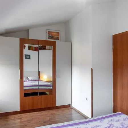 Holiday home In Medulin/istrien 9341